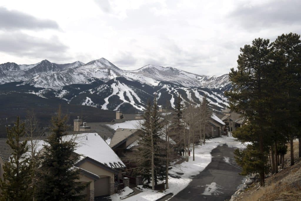 Short-Term Rental Market Shifts Signal Regulatory Changes Ahead